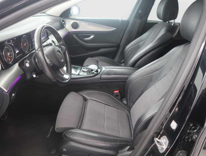 Mercedes-Benz E, 2017