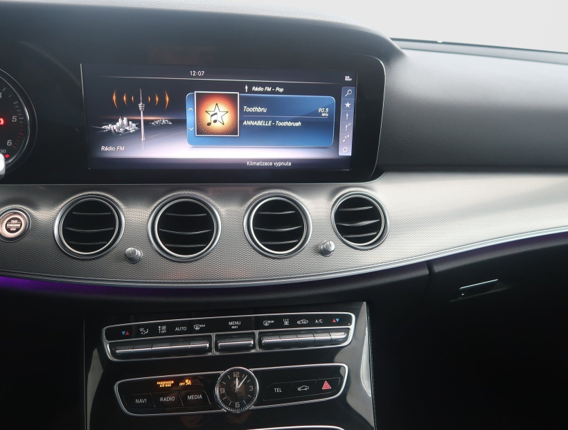 Mercedes-Benz E, 2017