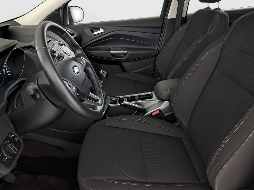 Ford Kuga, 2019