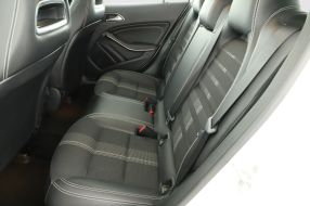 Mercedes-Benz GLA - 2017