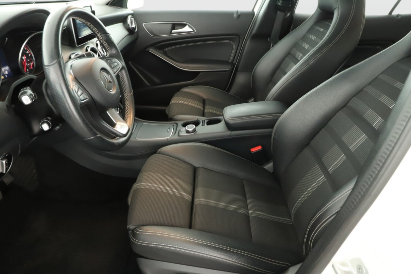 Mercedes-Benz GLA, 2017