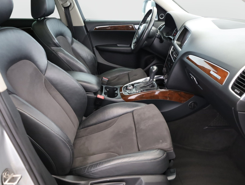 Audi Q5, 2011