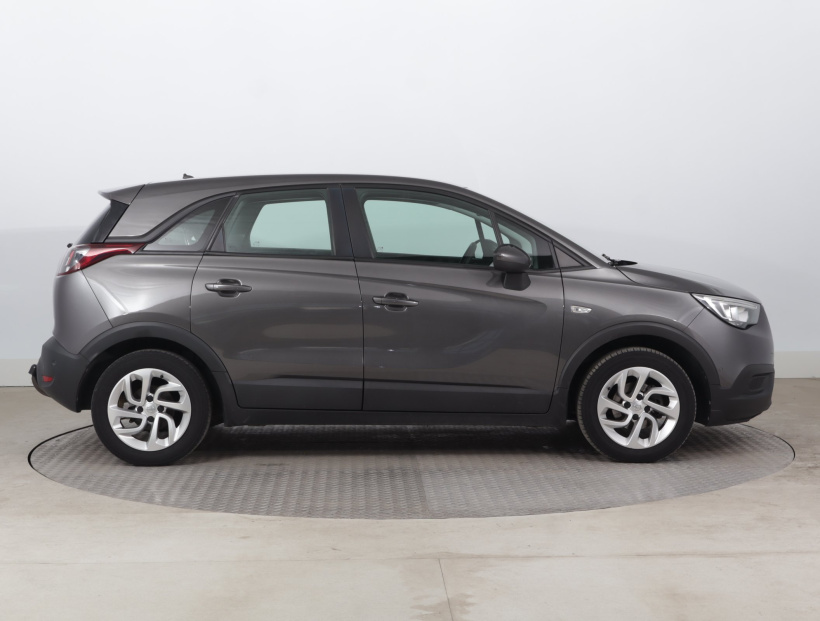 Opel Crossland, 2020