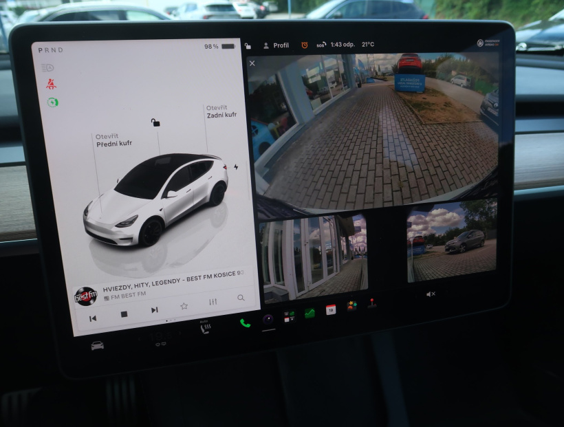 Tesla Model Y, 2023