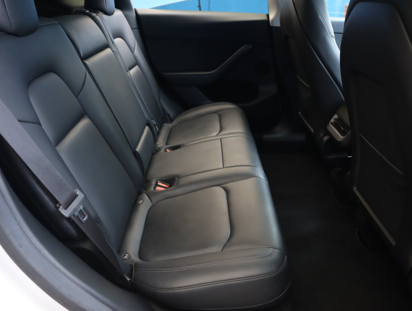Tesla Model Y, 2022