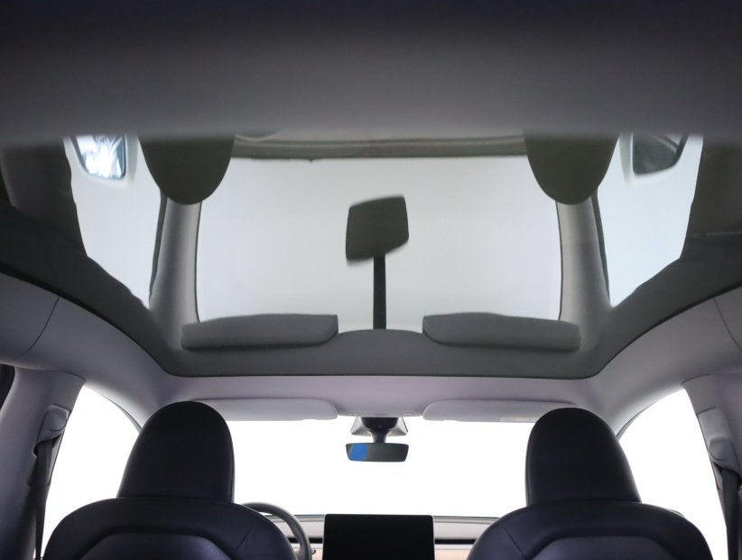 Tesla Model Y, 2022
