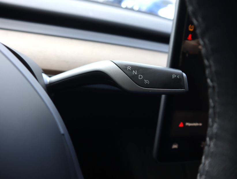 Tesla Model Y, 2022