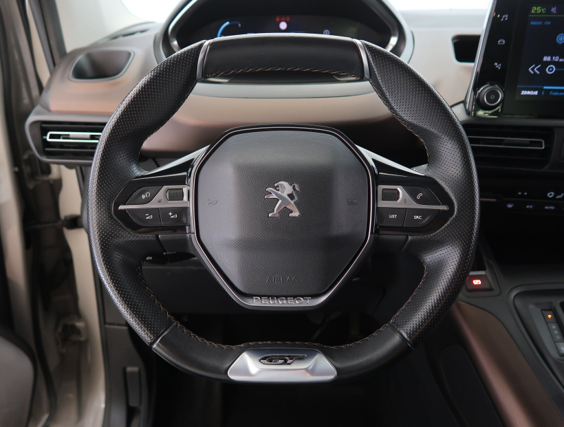 Peugeot e-Rifter, 2021