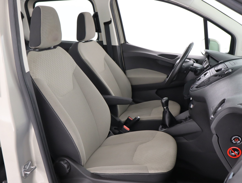 Ford Tourneo Courier, 2014