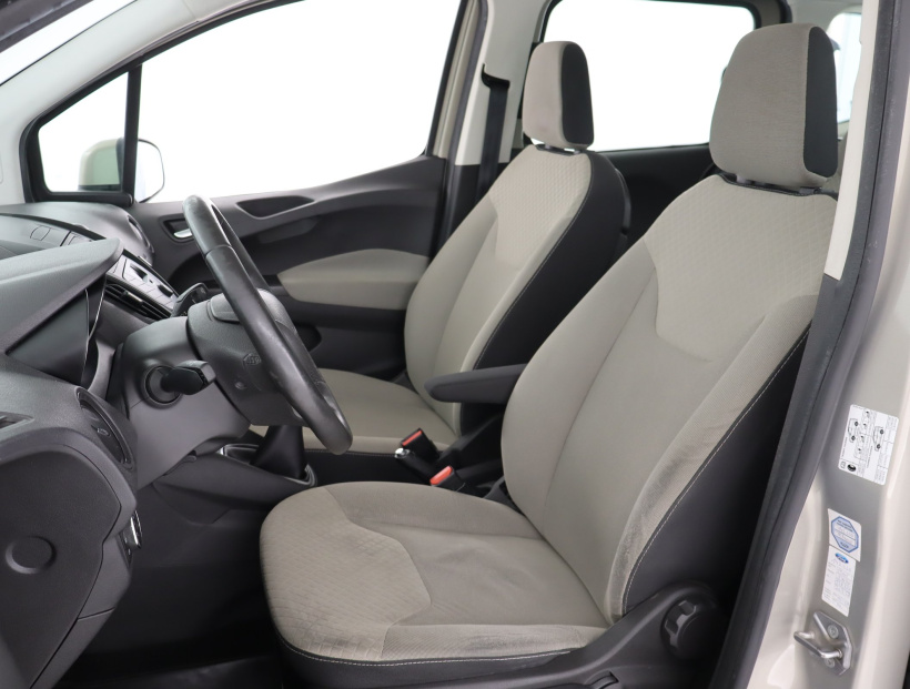 Ford Tourneo Courier, 2014