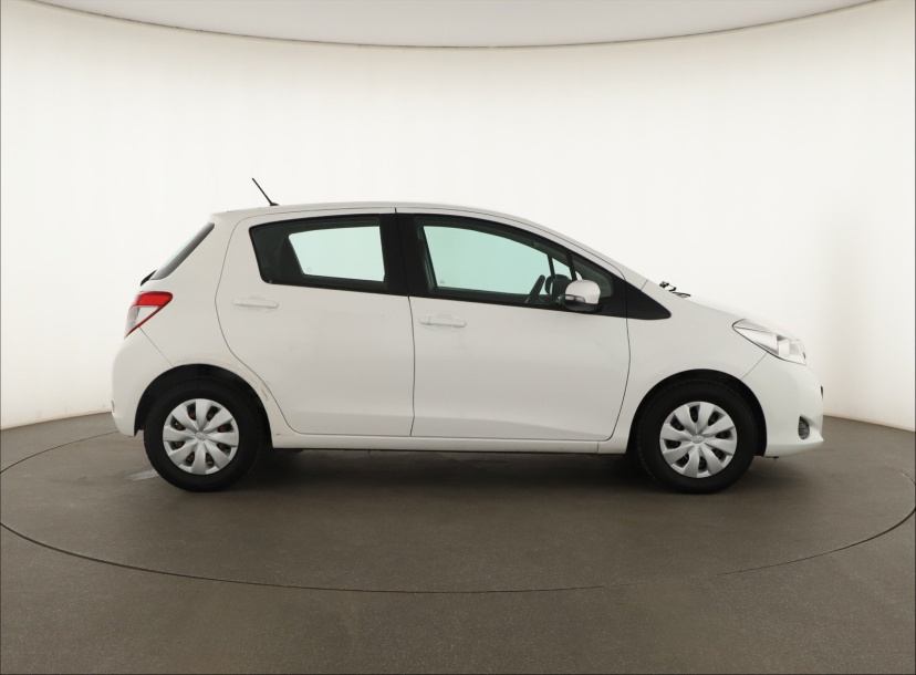 Toyota Yaris, 2013