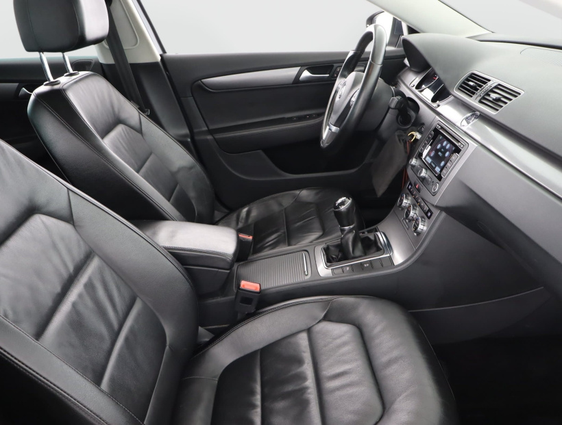 Volkswagen Passat, 2013