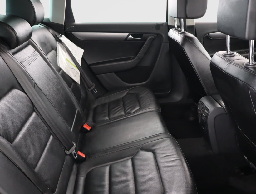 Volkswagen Passat, 2013