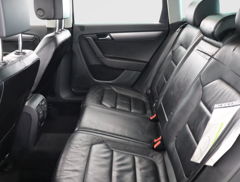 Volkswagen Passat, 2013