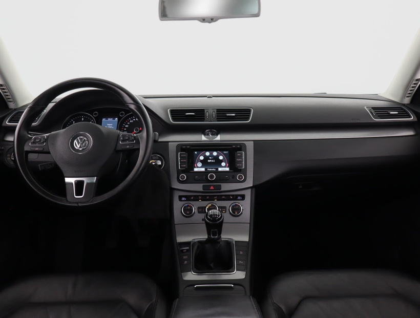 Volkswagen Passat, 2013