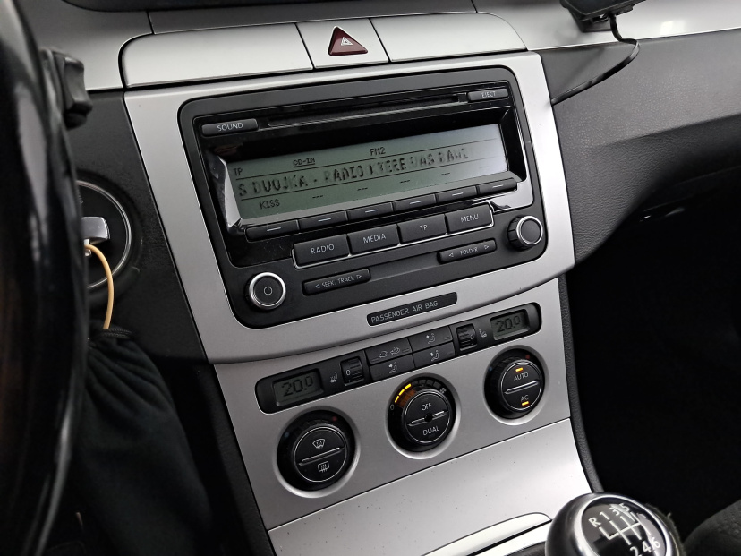 Volkswagen Passat, 2009