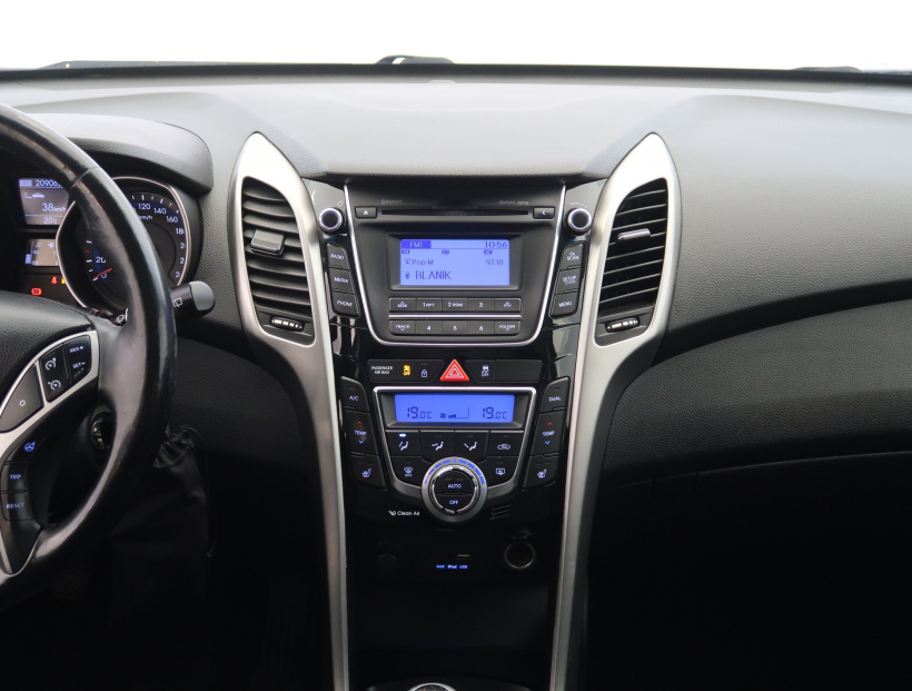 Hyundai i30, 2015