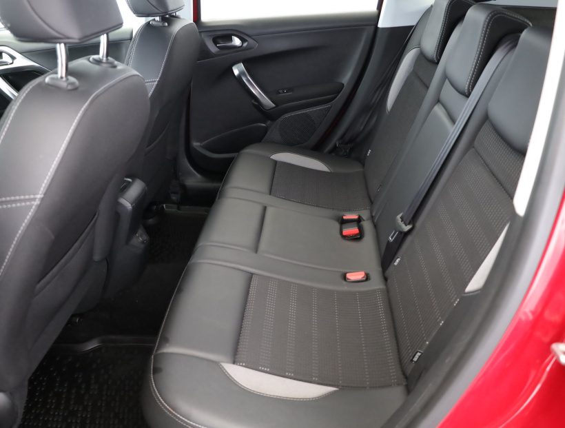 Peugeot 2008, 2016