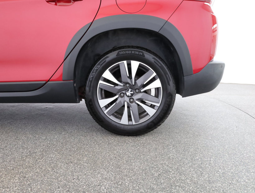 Peugeot 2008, 2016