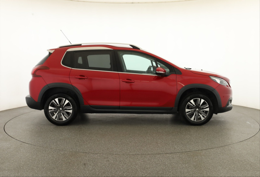 Peugeot 2008, 2016