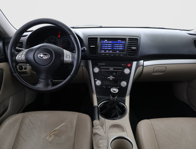 Subaru Legacy, 2010