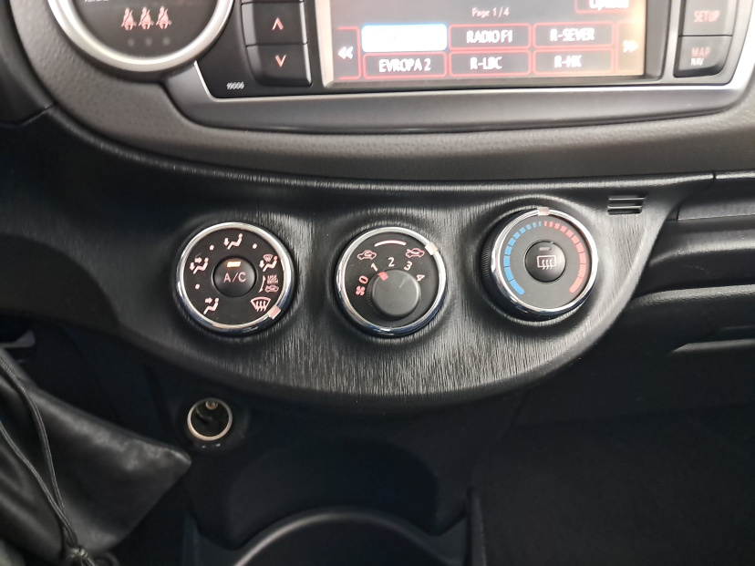 Toyota Yaris, 2012