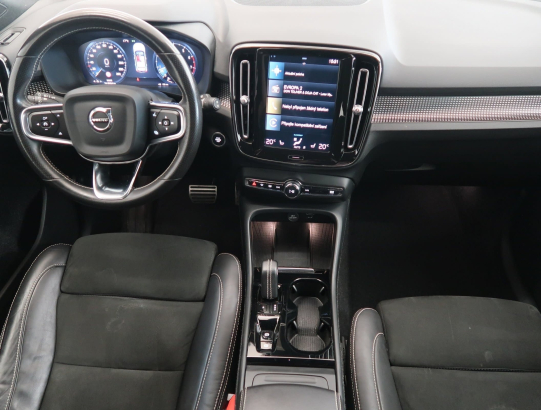 Volvo XC40 B4 AWD