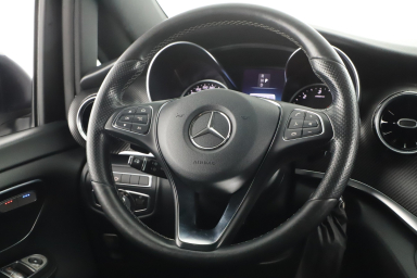 Mercedes-Benz V - 2020