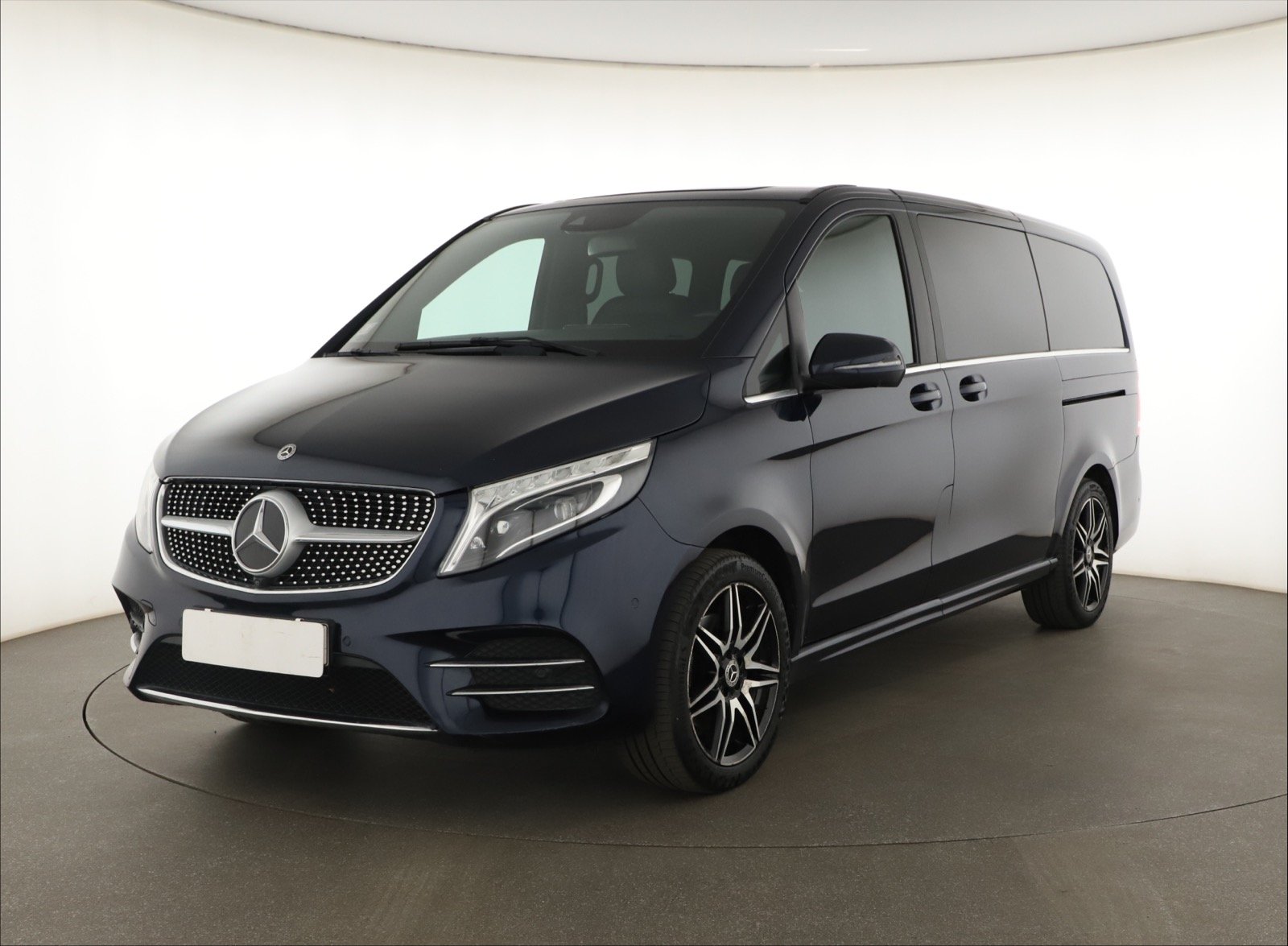 Mercedes-Benz V - 2020