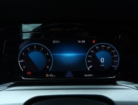 Volkswagen Golf - 2023