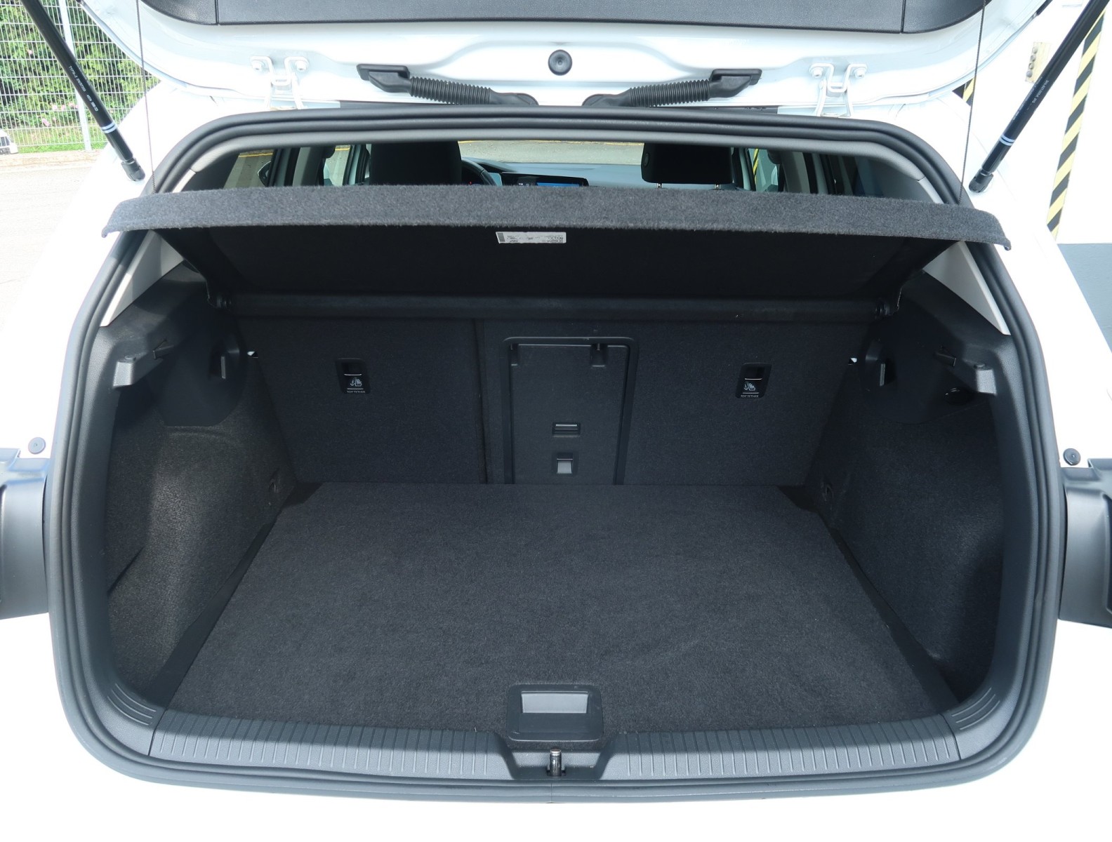 Volkswagen Golf - 2023