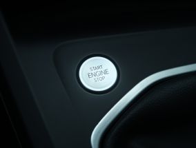 Volkswagen Golf - 2023