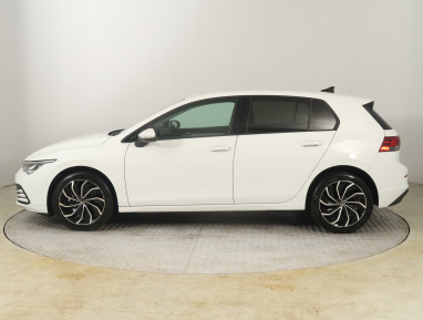 Volkswagen Golf - 2023
