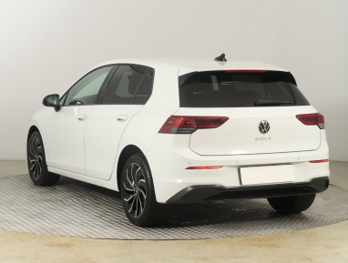 Volkswagen Golf - 2023