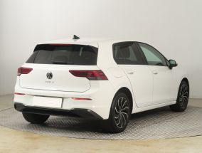 Volkswagen Golf - 2023