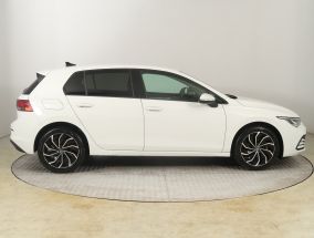 Volkswagen Golf - 2023