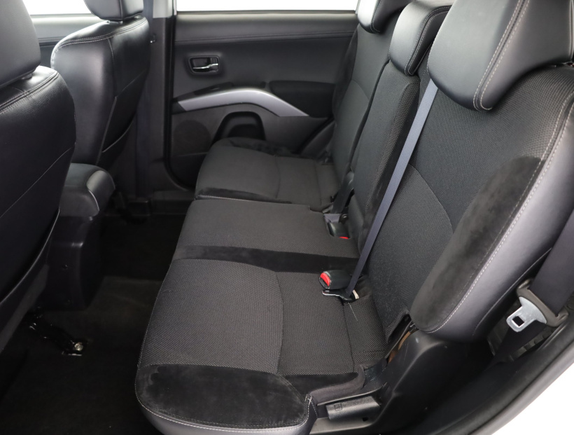 Mitsubishi Outlander, 2010