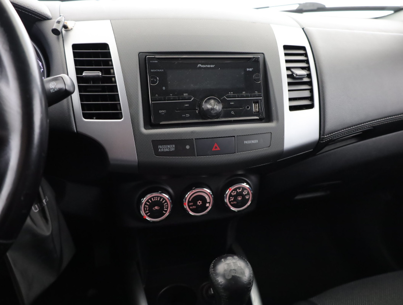 Mitsubishi Outlander, 2010