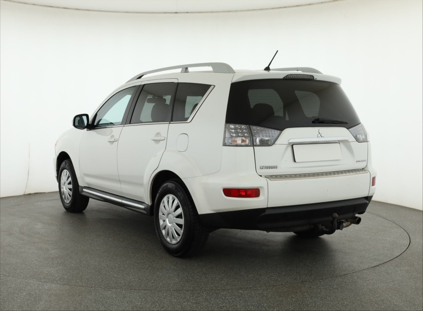 Mitsubishi Outlander, 2010