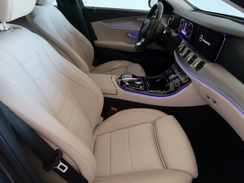 Mercedes-Benz E, 2016