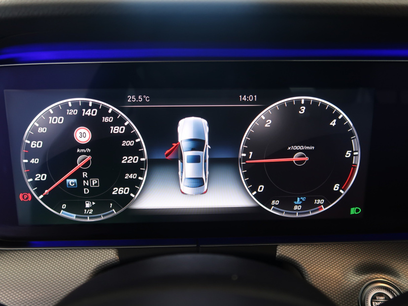 Mercedes-Benz E, 2016