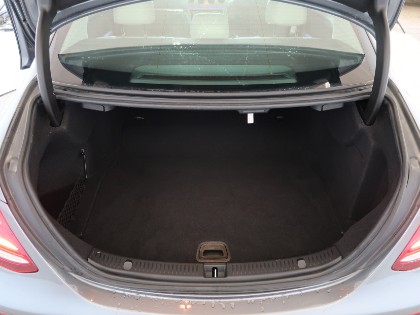 Mercedes-Benz E, 2016