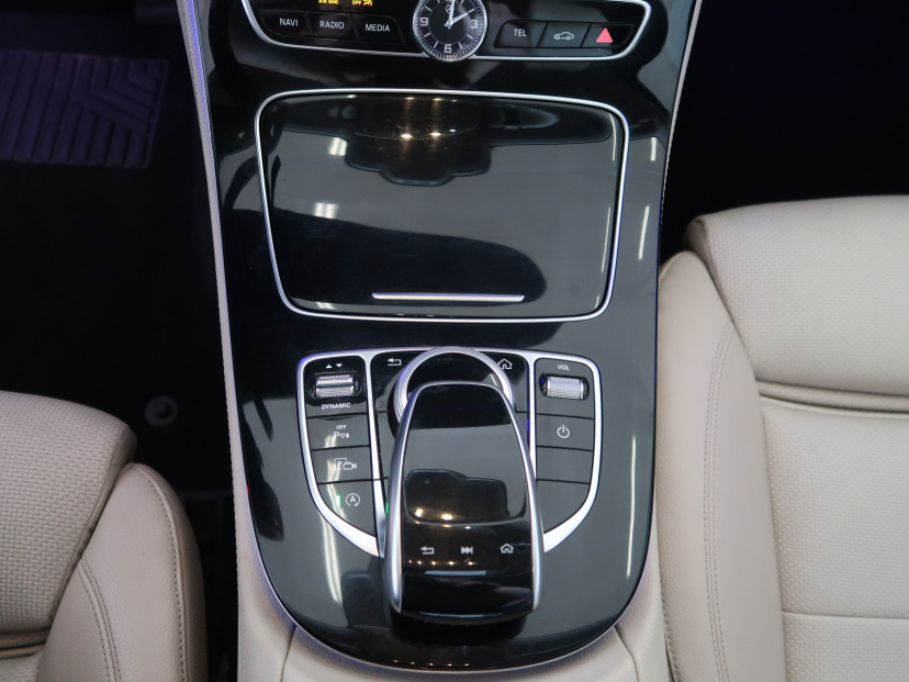 Mercedes-Benz E, 2016