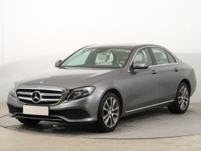 Mercedes-Benz E - 2016