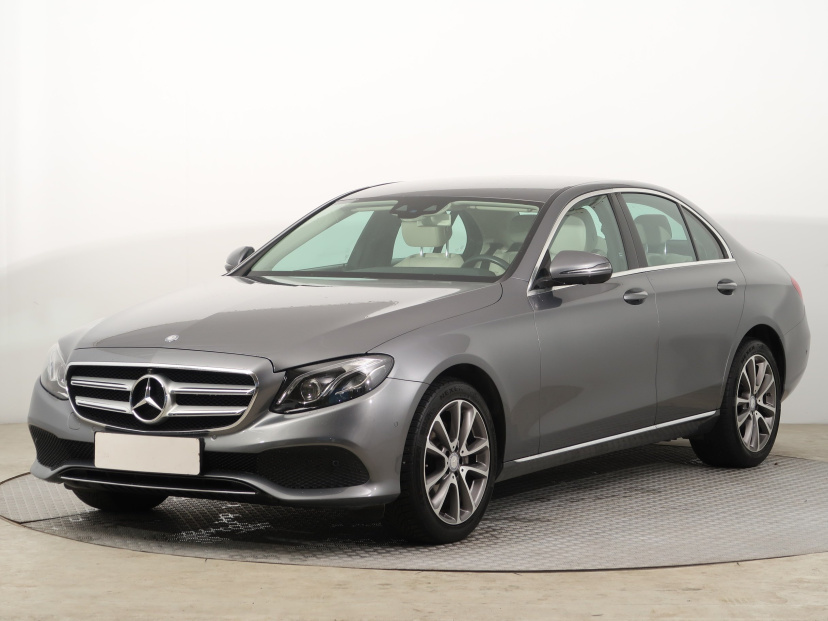 Mercedes-Benz E, 2016