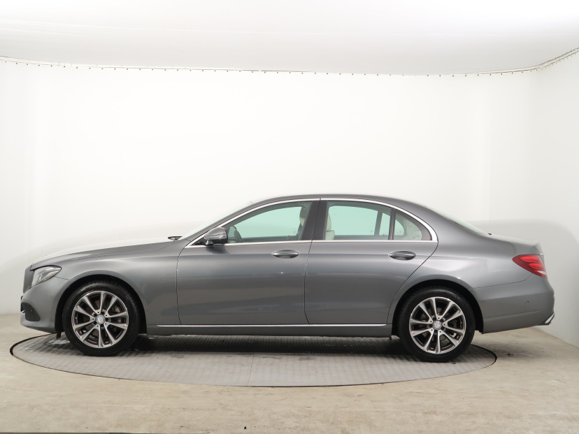 Mercedes-Benz E, 2016