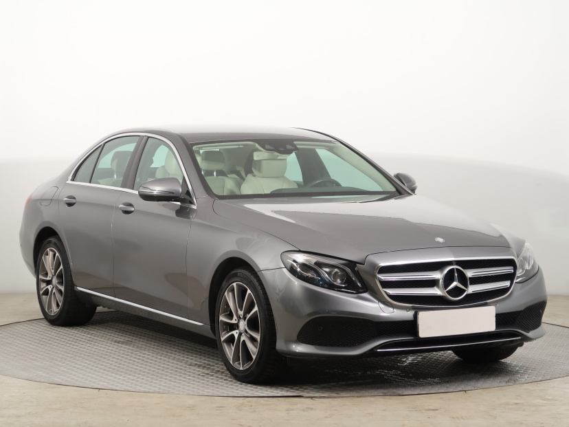 Mercedes-Benz E, 2016