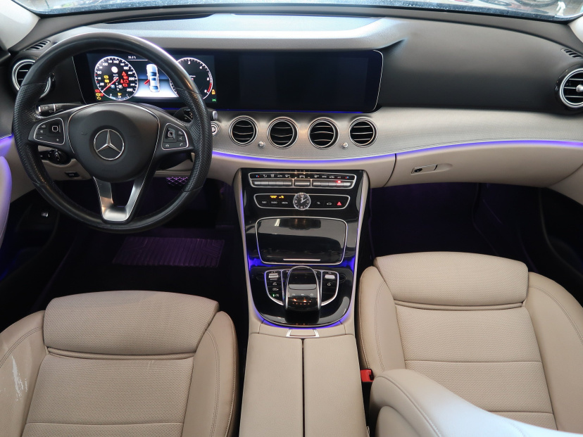 Mercedes-Benz E, 2016