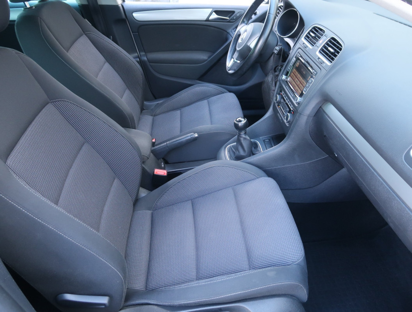 Volkswagen Golf, 2011