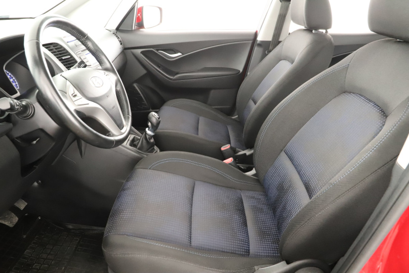 Hyundai ix20, 2013